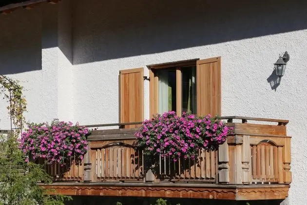 Tek Büyük Yataklı Oda, Balkon