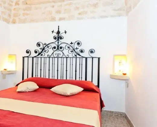 Traditional Ev (Trullo Fichi D'India)