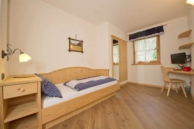 Tek Büyük Yataklı Oda, Dağ Manzaralı