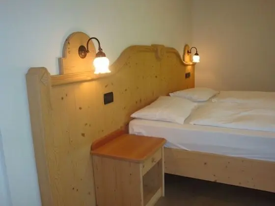 Tek Büyük veya İki Ayrı Yataklı Oda, Bahçe Manzaralı