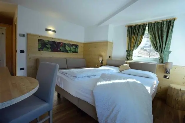 Standard Tek Büyük veya İki Ayrı Yataklı Oda, Balkon, Vadi Manzaralı