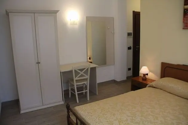 Comfort Tek Büyük Yataklı Oda, Bahçe Manzaralı