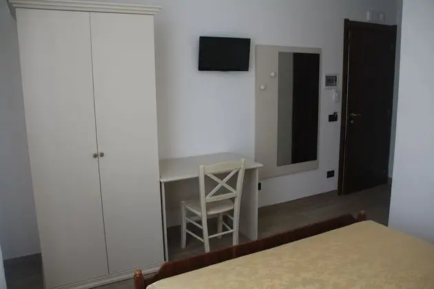 Comfort Tek Büyük Yataklı Oda, Bahçe Manzaralı