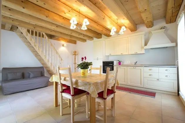 Apart Daire, 1 Yatak Odası, Küçük Mutfak, Bahçe Manzaralı