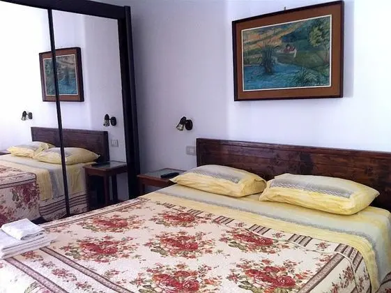 Üç Kişilik Oda
