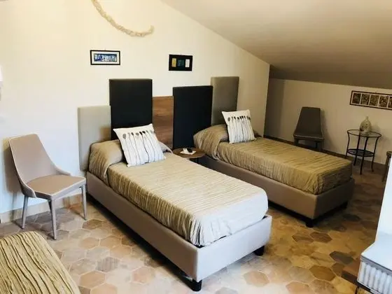 Dört Kişilik Oda, Teras