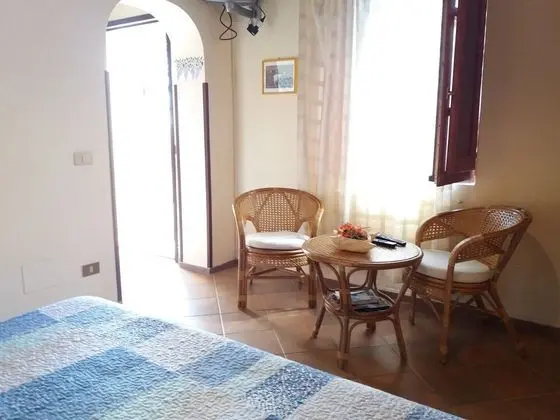 Standard Tek Büyük Yataklı Oda, Banyolu/Duşlu, Bahçeli