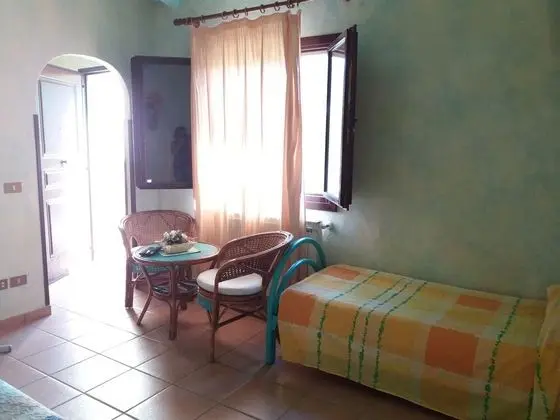 Standard Tek Büyük Yataklı Oda, Banyolu/Duşlu, Bahçeli