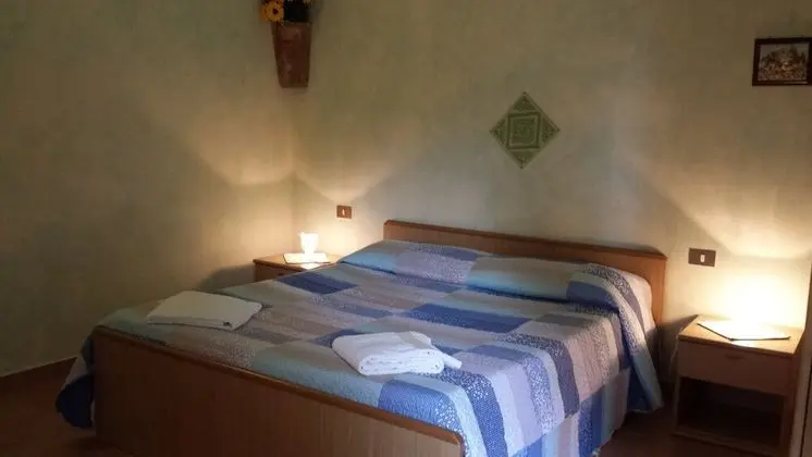 Standard Tek Büyük Yataklı Oda, Banyolu/Duşlu, Bahçeli