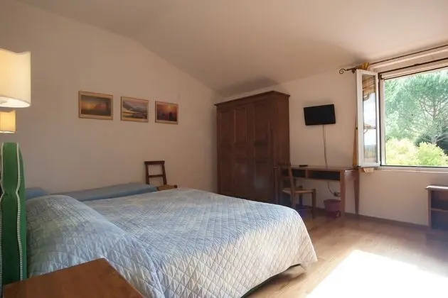 Deluxe Üç Kişilik Oda, Banyolu/Duşlu