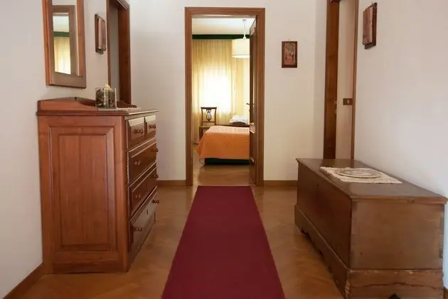 Deluxe Üç Kişilik Oda, Banyolu/Duşlu