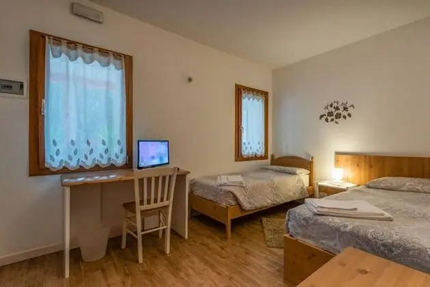 Üç Kişilik Oda