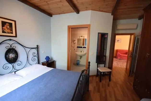 Standard Tek Büyük Yataklı Oda, Bahçe Manzaralı