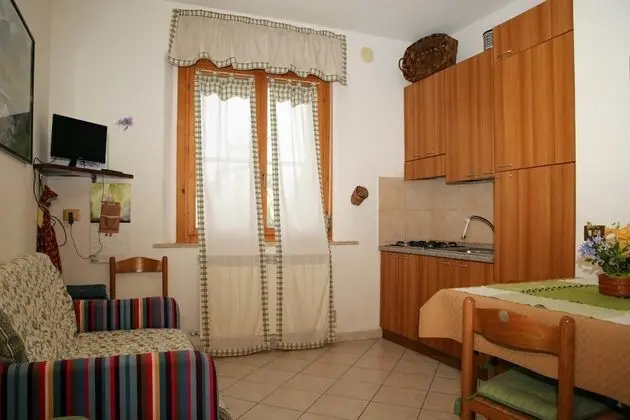 Classic Apart Daire, 1 Yatak Odası, Veranda, Avlu Manzaralı