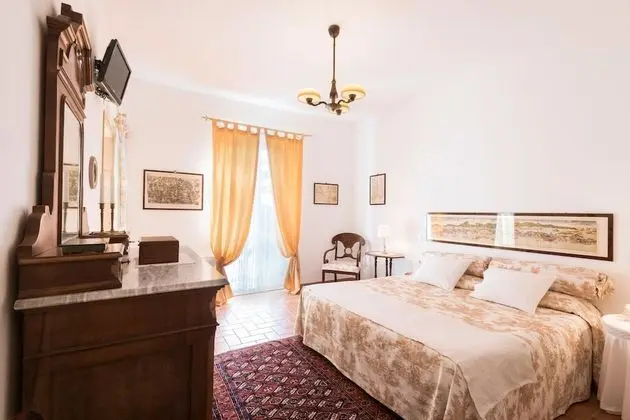 Tek Büyük veya İki Ayrı Yataklı Oda