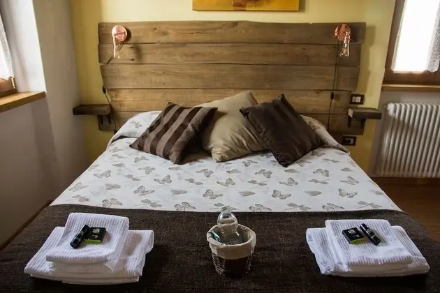 Classic Tek Büyük veya İki Ayrı Yataklı Oda, Bahçe Manzaralı