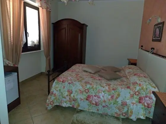 Deluxe Tek Büyük veya İki Ayrı Yataklı Oda, 2 Tek Kişilik Yatak (Rosa)