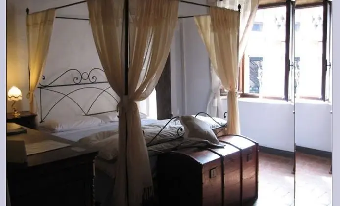 Tek Büyük Yataklı Oda