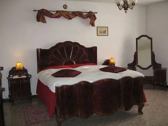 Tek Büyük Yataklı Oda