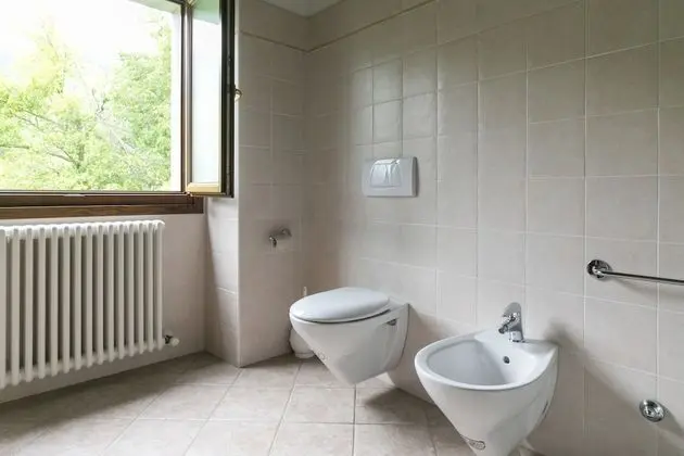 Dört Kişilik Oda, Tepe Manzaralı (Melograna)