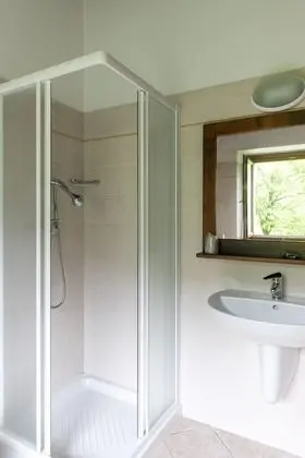 Dört Kişilik Oda, Tepe Manzaralı (Melograna)