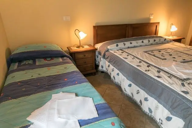 Üç Kişilik Oda, Tepe Manzaralı (Castagna)