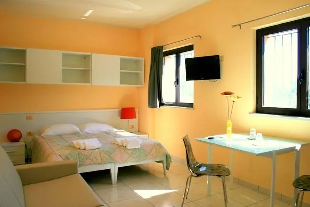 Family Oda, Küçük Mutfak, Bahçe Manzaralı