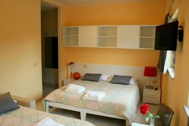 Family Oda, Küçük Mutfak, Bahçe Manzaralı