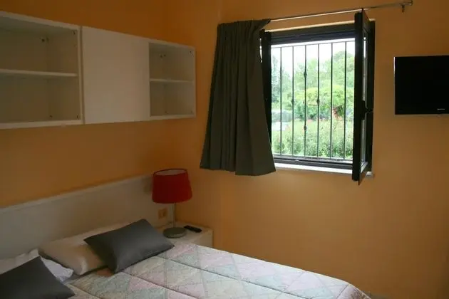 Family Oda, Küçük Mutfak, Bahçe Manzaralı