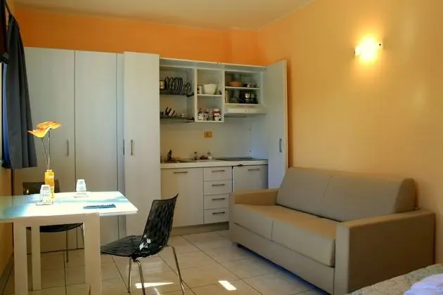 Family Oda, Küçük Mutfak, Bahçe Manzaralı