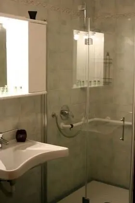 Family Oda, Küçük Mutfak, Bahçe Manzaralı