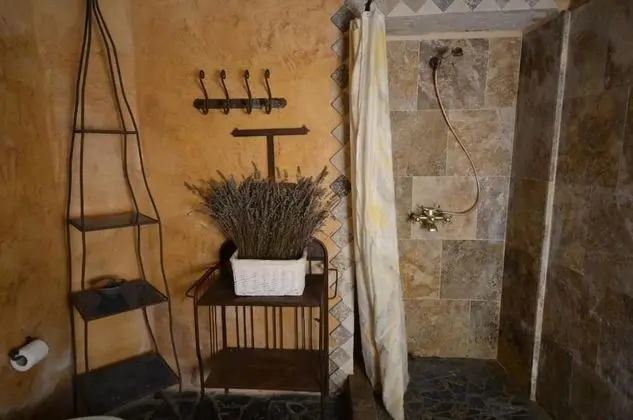 Üç Kişilik Oda, Özel Banyo (External)