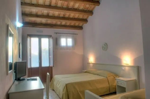 Tek Büyük Yataklı Oda