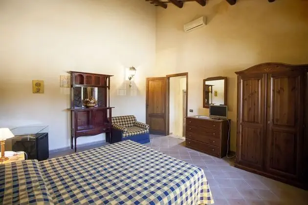 Classic Tek Büyük Yataklı Oda