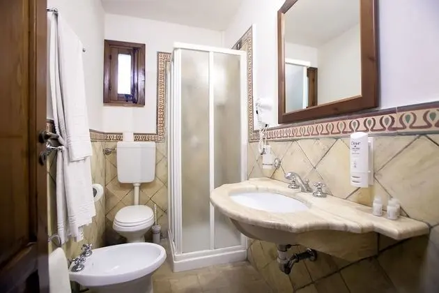 Classic Tek Büyük Yataklı Oda