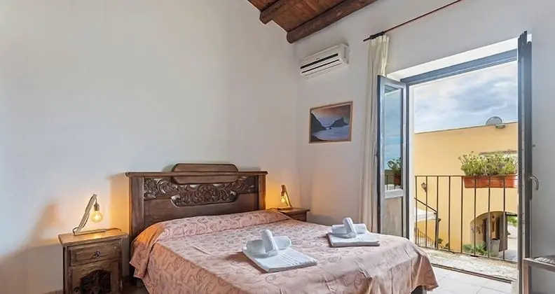 Deluxe Tek Büyük Yataklı Oda, 1 Büyük (Queen) Boy Yatak, Tepe Manzaralı