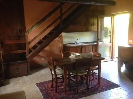 Kır Evi, 6 Yatak Odası, Tepe Manzaralı, Bahçeli