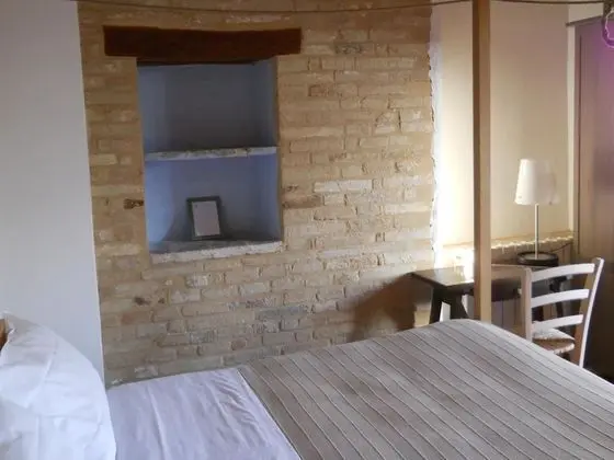 Tek Büyük Yataklı Oda