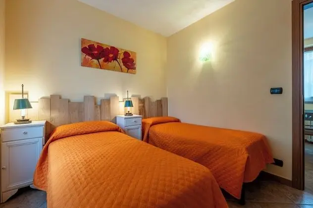 Apart Daire, 2 Yatak Odası, Veranda, Zemin Kat