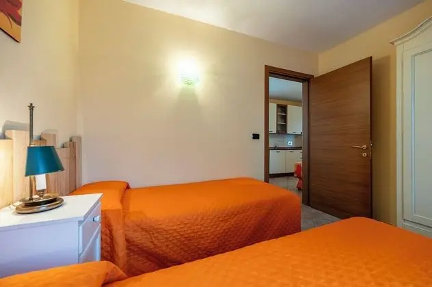 Apart Daire, 2 Yatak Odası, Veranda, Zemin Kat