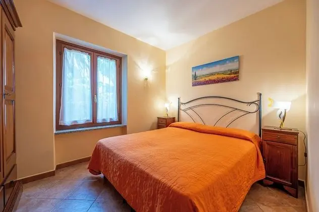 Apart Daire, 2 Yatak Odası, Veranda, Zemin Kat