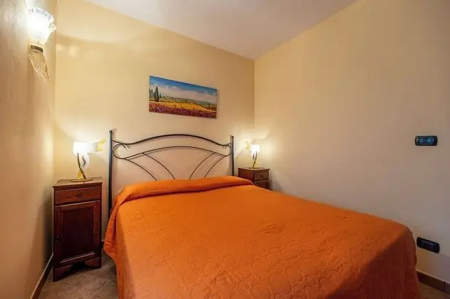 Apart Daire, 2 Yatak Odası, Veranda, Zemin Kat