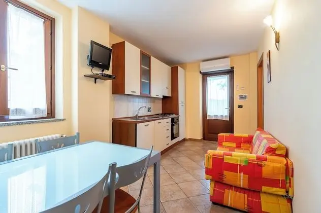 Apart Daire, 2 Yatak Odası, Veranda, Zemin Kat