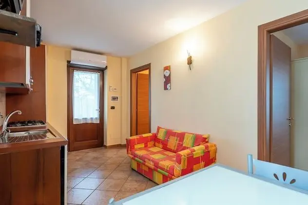 Apart Daire, 2 Yatak Odası, Veranda, Zemin Kat