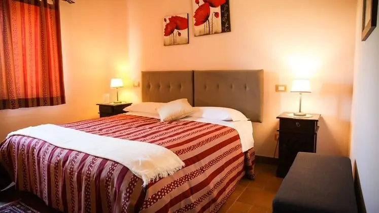 Comfort Tek Büyük veya İki Ayrı Yataklı Oda