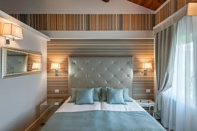 Classic Tek Büyük veya İki Ayrı Yataklı Oda