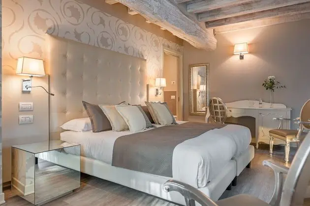 Deluxe Tek Büyük veya İki Ayrı Yataklı Oda