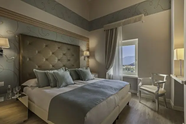 Deluxe Tek Büyük veya İki Ayrı Yataklı Oda