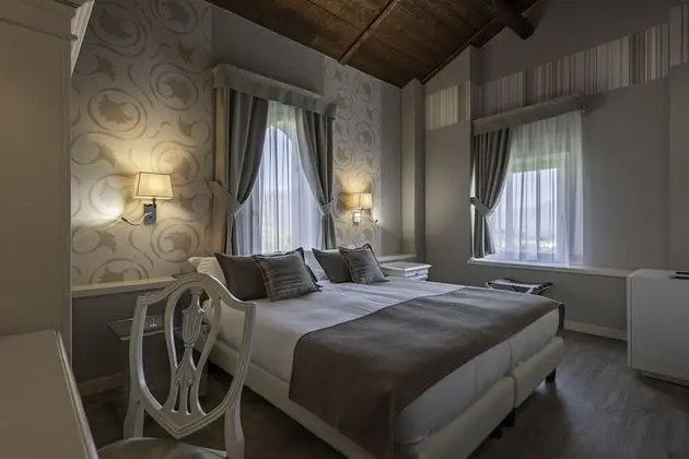 Deluxe Tek Büyük veya İki Ayrı Yataklı Oda