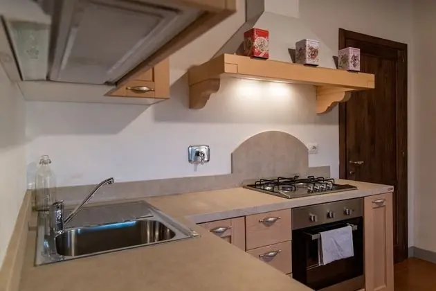 Comfort Apart Daire, 2 Yatak Odası, Balkon, Üzüm Asması Manzaralı